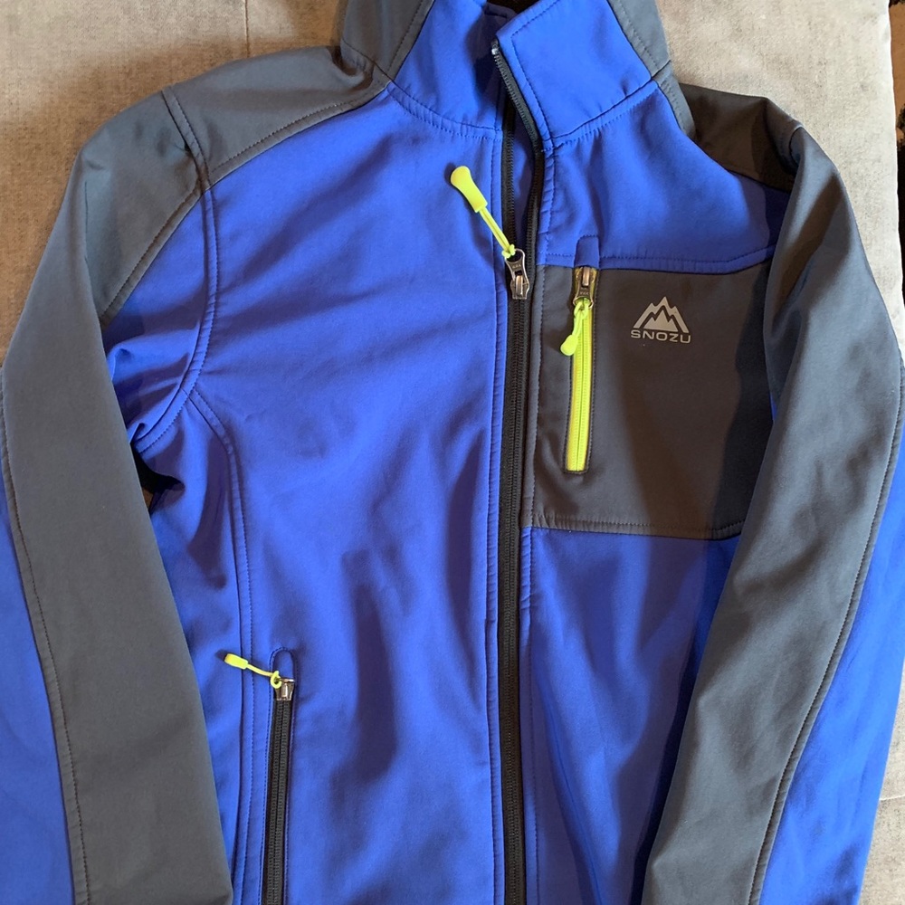 Snozu jacket kids size 10/12
